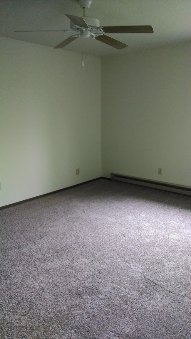 Photo - 640 Fox Knoll Dr