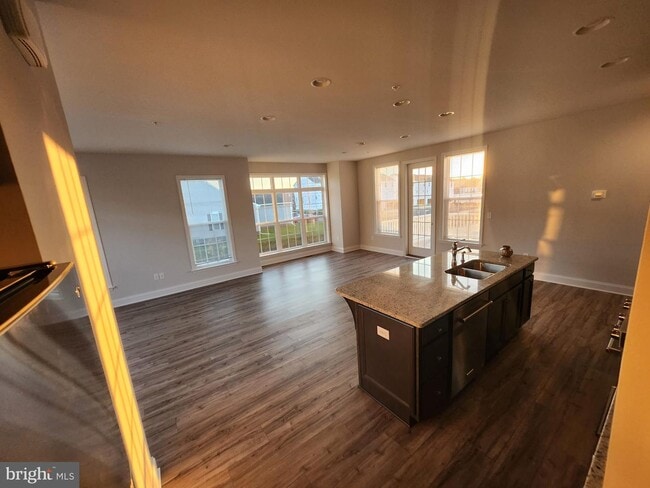 Building Photo - 1311 Chandle Ct