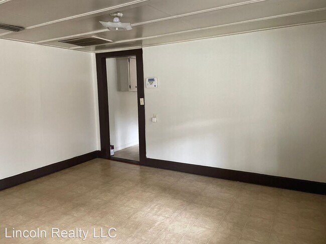 Building Photo - 2 br, 1 bath House - 304 Blitch St