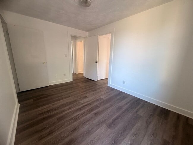 Building Photo - 416 Middleboro Ave