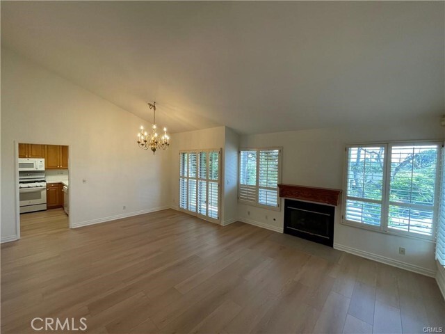 Foto del edificio - 15794 Midwood Dr