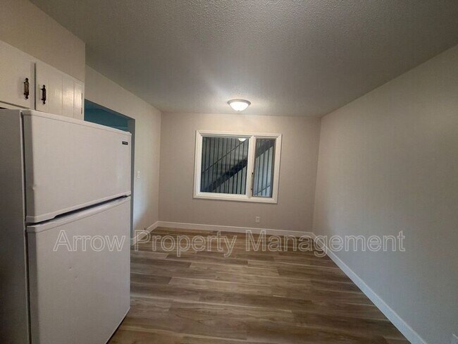 Foto del edificio - 650 E 12th St
