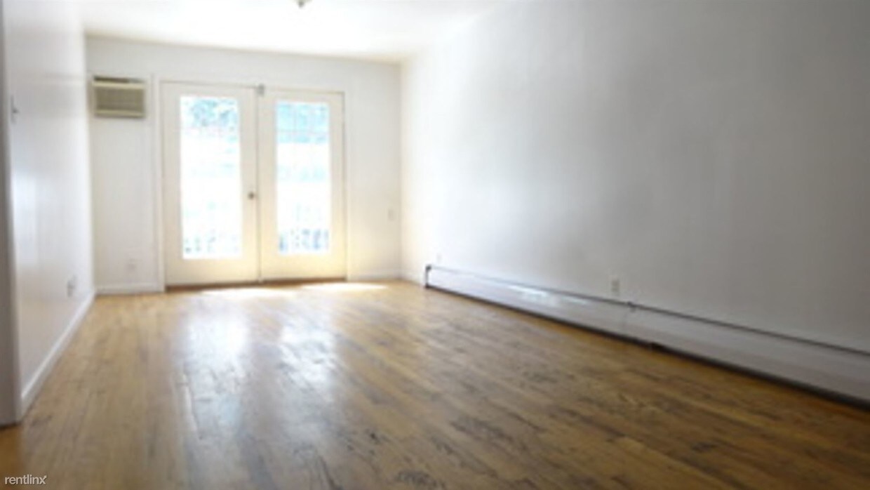 Primary Photo - 3 br, 1 bath Apartment - 113 Maujer St Apt 2G