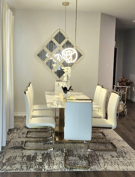 Foto del edificio - 9824 Dynamics Dr