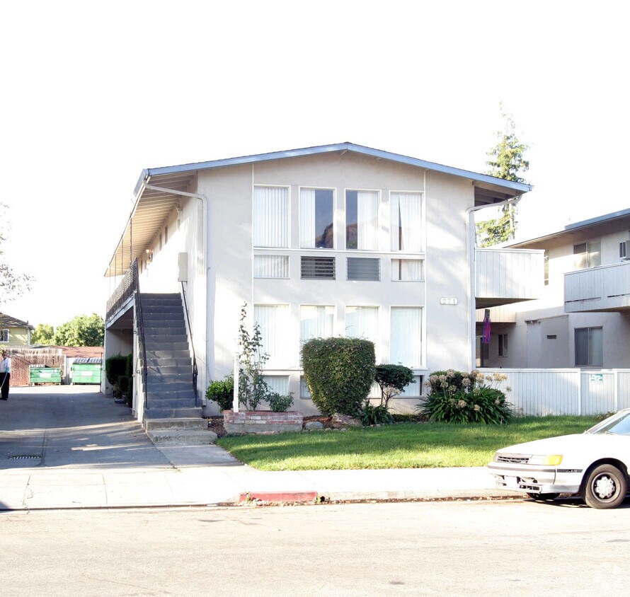 Building Photo - 271 La Pala Dr