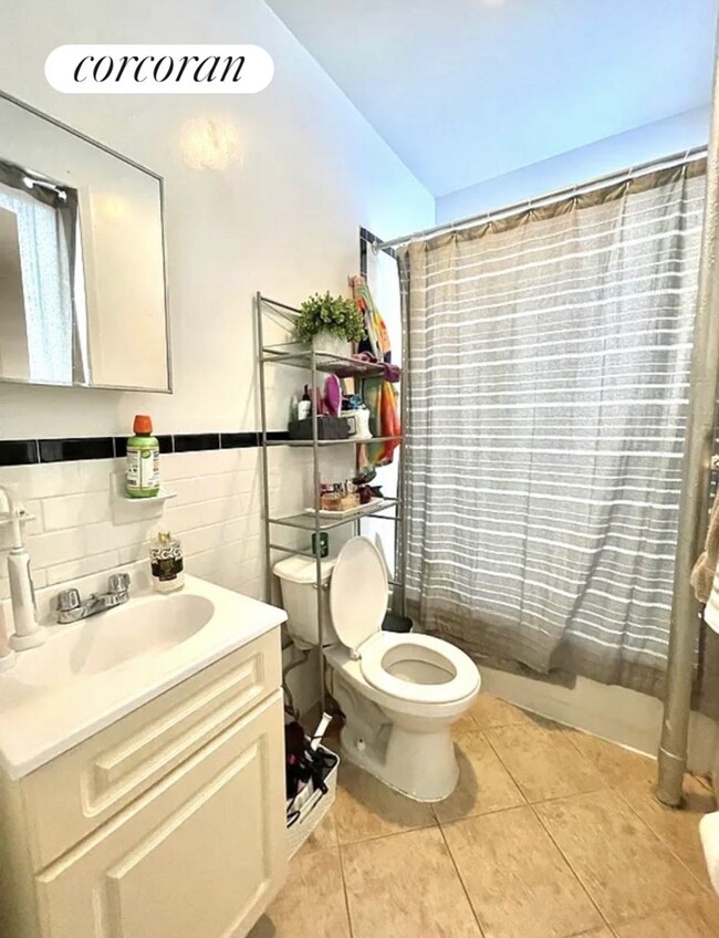 Foto del edificio - 338 E 65th St