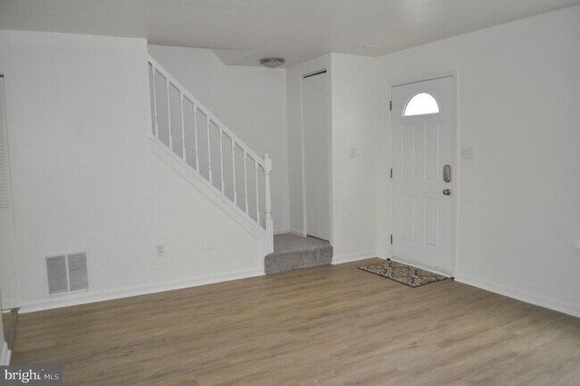 Building Photo - 25143 Tralee Ct