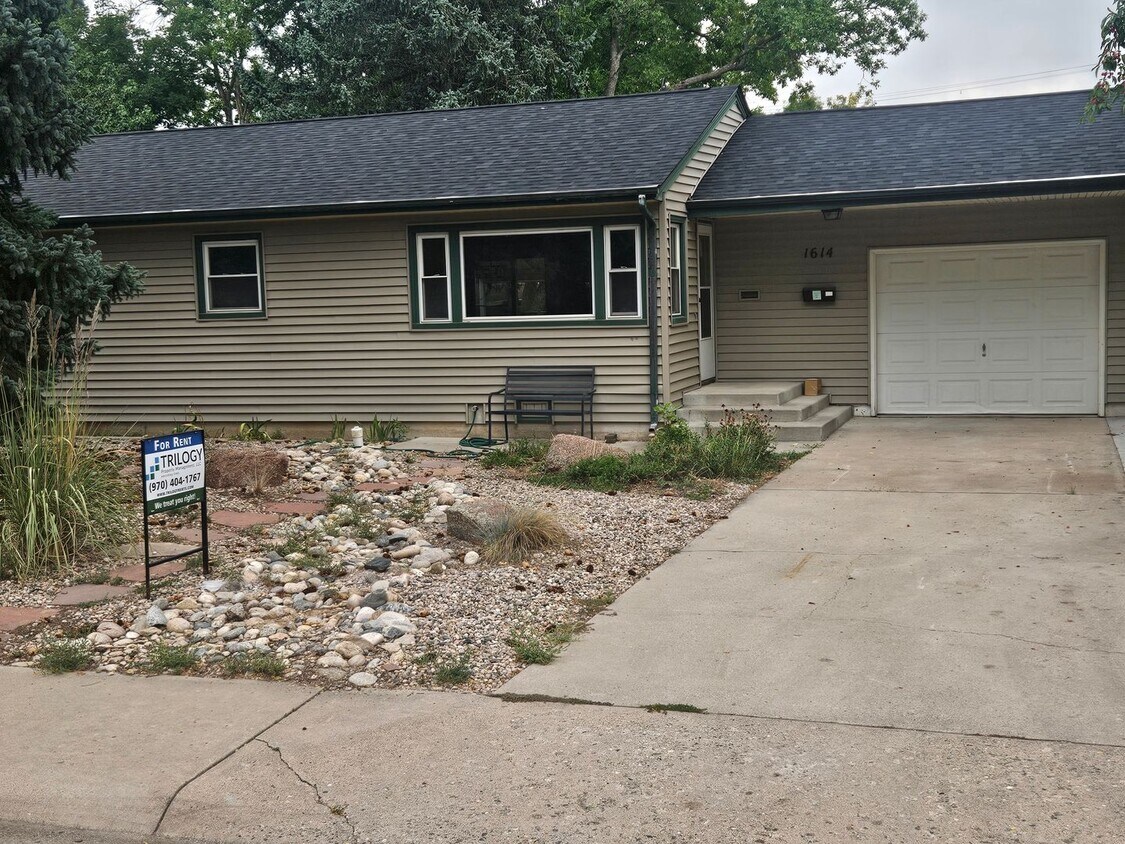 3 Bedroom Cozy Remodeled Home - 3 Bedroom Cozy Remodeled Home