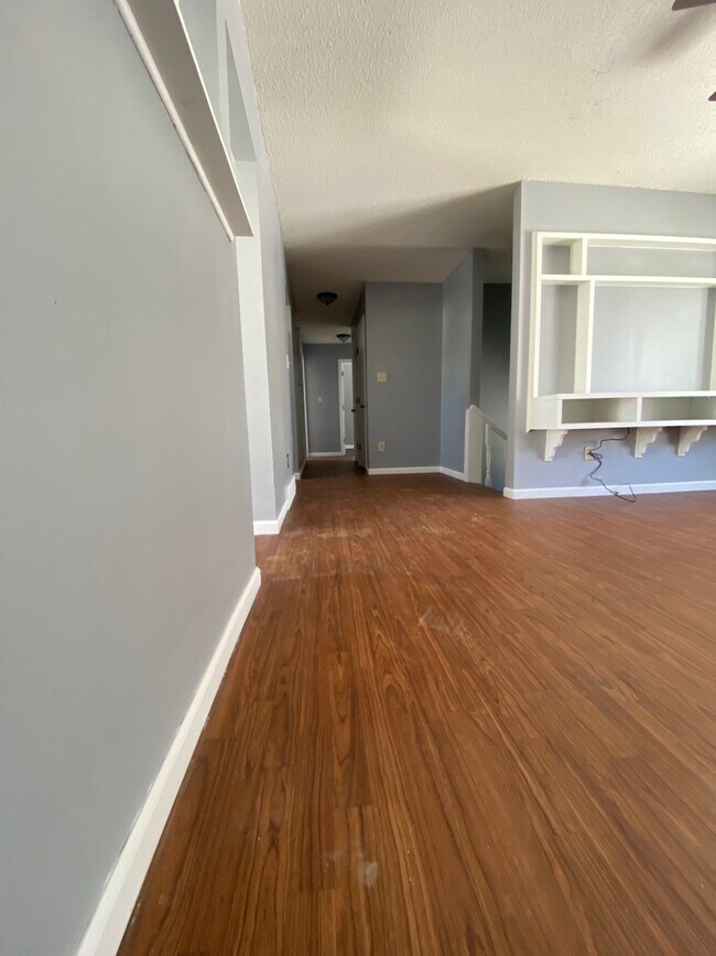 Upstairs living room/hallway - 5309 SE 8th St