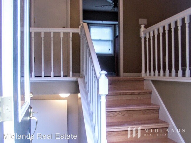 Building Photo - 4 br, 2.5 bath House - 3718 JoAnn Ave