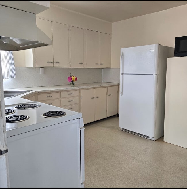 Building Photo - 2120 Laurel St