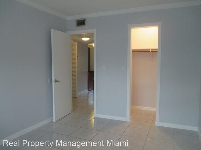Building Photo - 2 br, 1 bath House - 4051 NE 13th Ave - 40...