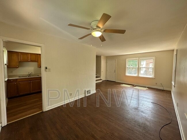 Building Photo - 7234 Columbia Ave