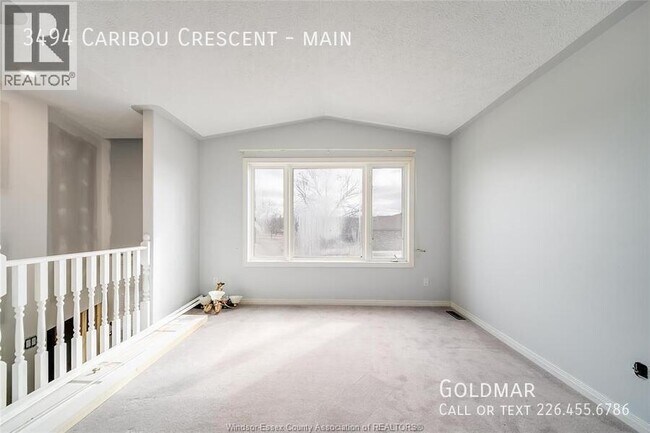 Photo du bâtiment - Family home looking for it's next family!