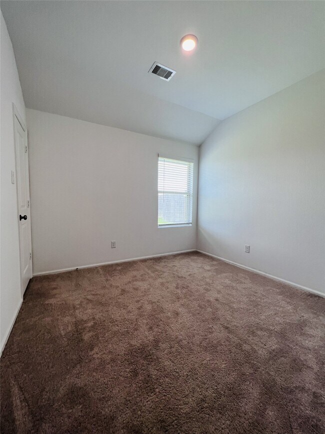 Foto del edificio - 5827 Dry Brush Pl