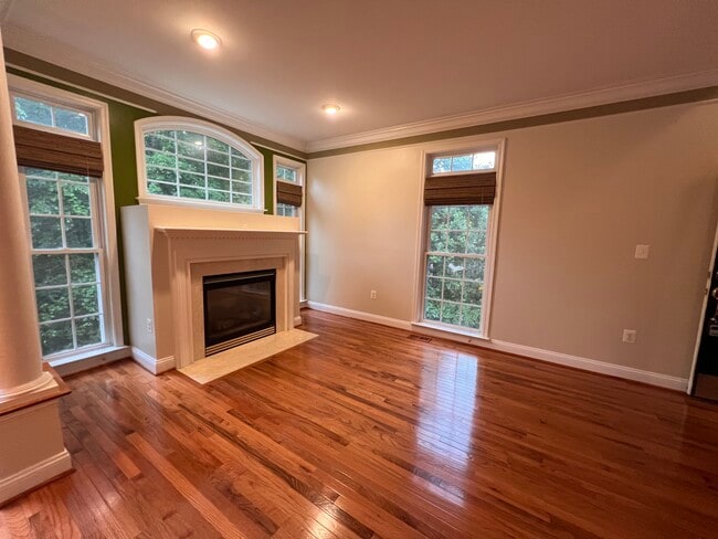 Building Photo - 9910 Cyrandall Pl