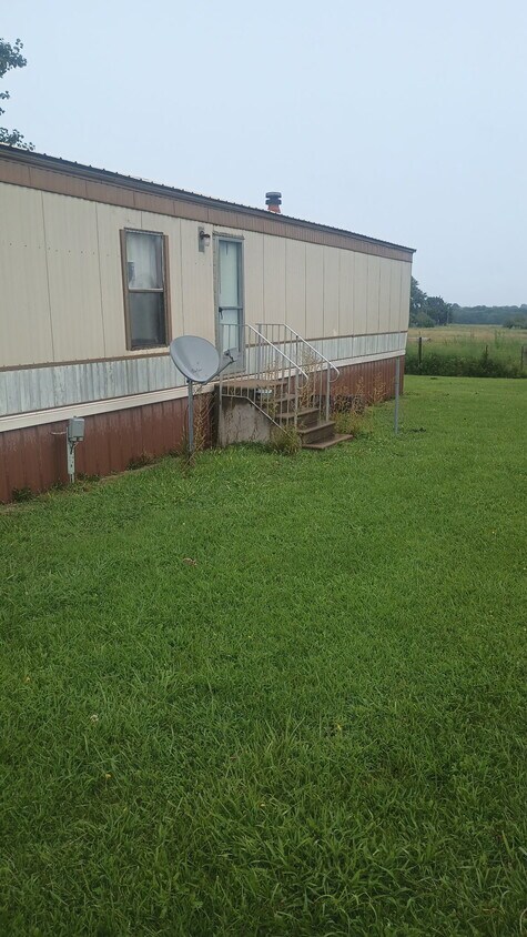 Foto del edificio - 25315 Whiteman Rd