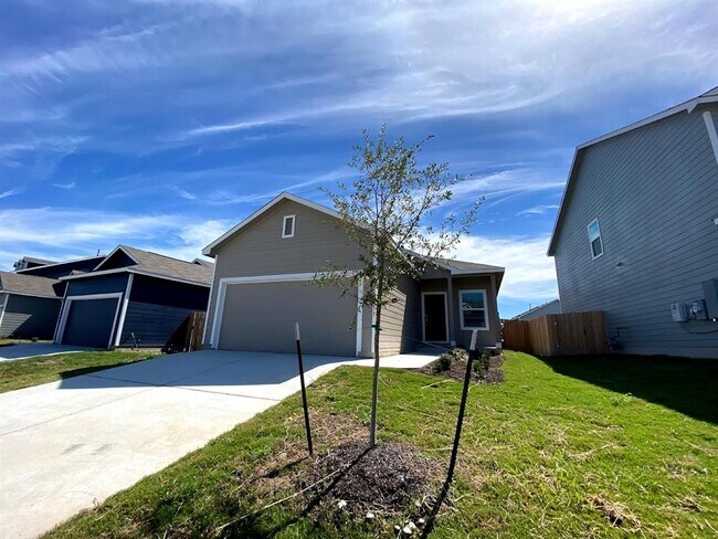 Foto del edificio - 14217 Sandrock Bnd