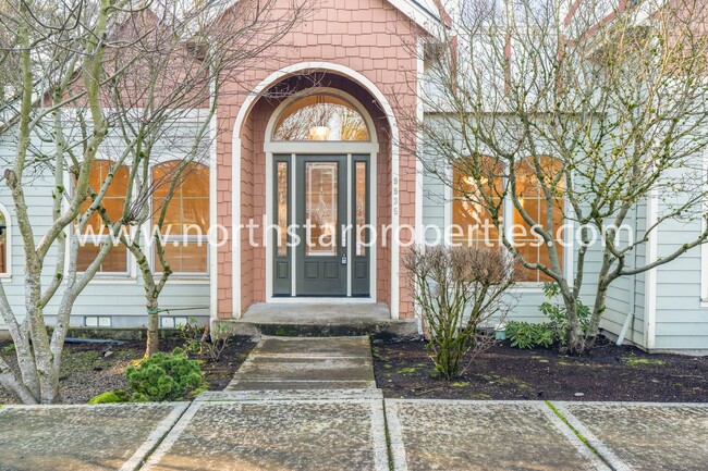 Building Photo - Beautiful Newer SW Portland Home With Huge...