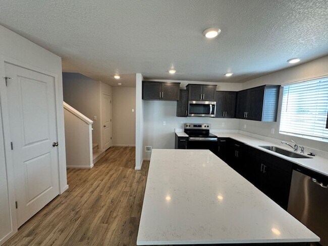 Building Photo - 2705 Addysen Pk Wy