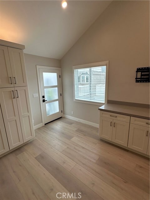 Building Photo - 204 Lugonia St