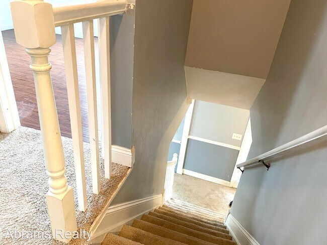 Building Photo - 3 br, 2.5 bath House - 4630 Greenlaw Drive
