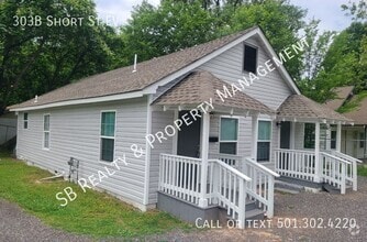 Building Photo - 303 Short St