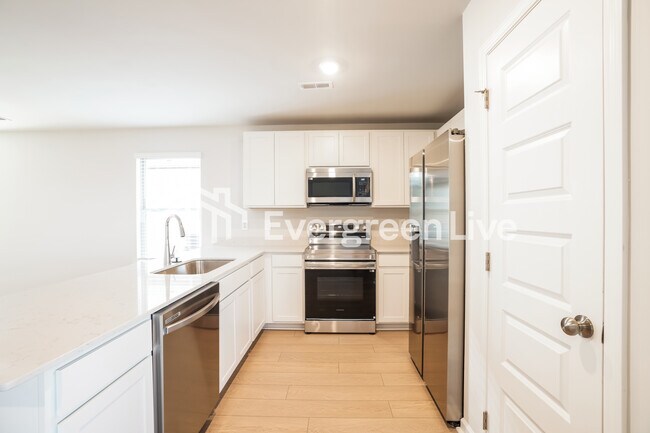 Foto del edificio - 17759 TIPPER LN