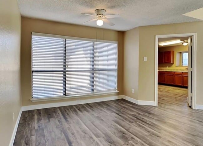 Building Photo - 7301 Seascape Dr