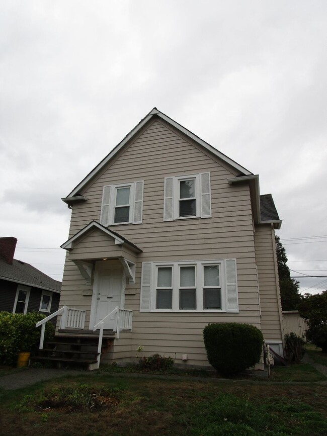 Building Photo - 3431 Rockefeller Ave