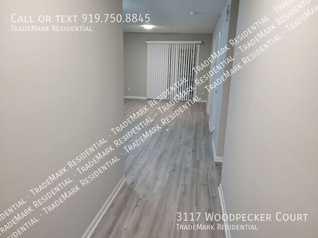 Foto del edificio - 3117 Woodpecker Ct