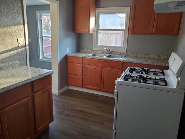 Building Photo - 4794 Olivehurst Ave