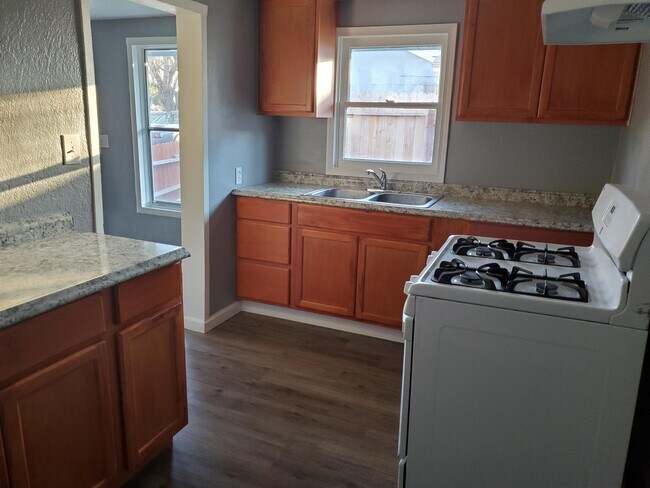Foto del edificio - 4794 Olivehurst Ave