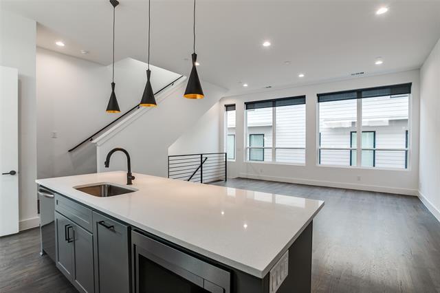 Foto del edificio - 5708 Lindell Ave