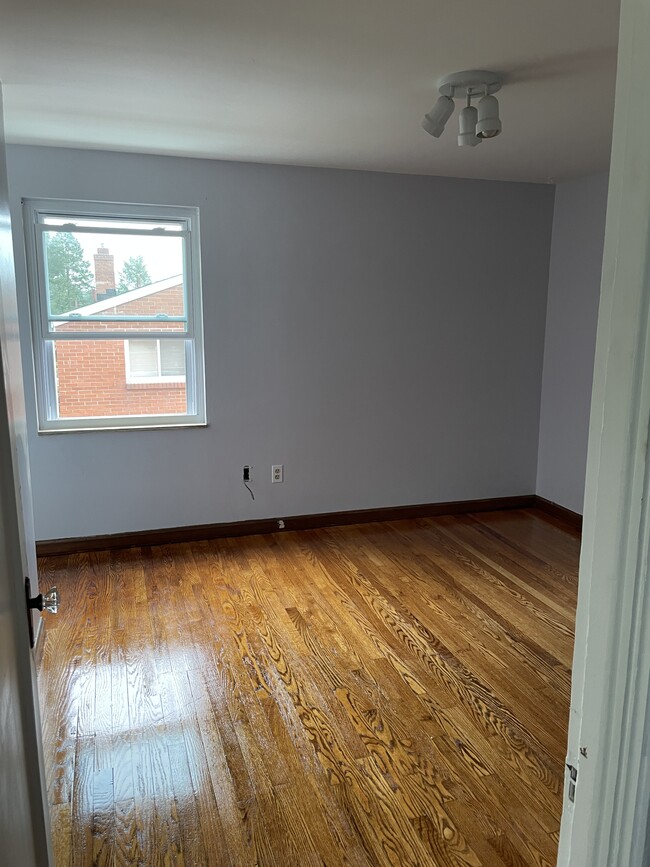 Foto del edificio - 1773 Bower Hill Rd