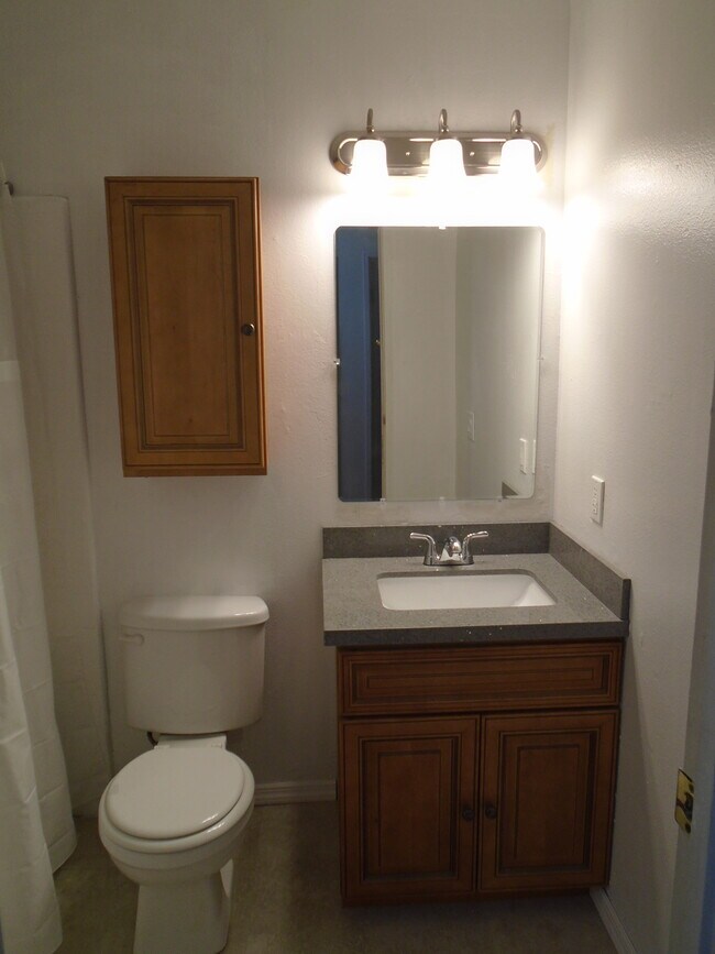 3416 20th St Unit 3416, Highland, CA 92346 Condo for Rent in Highland