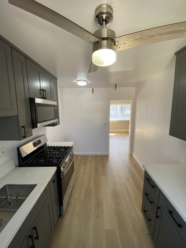 Kitchen - 1165 N Normandie Ave