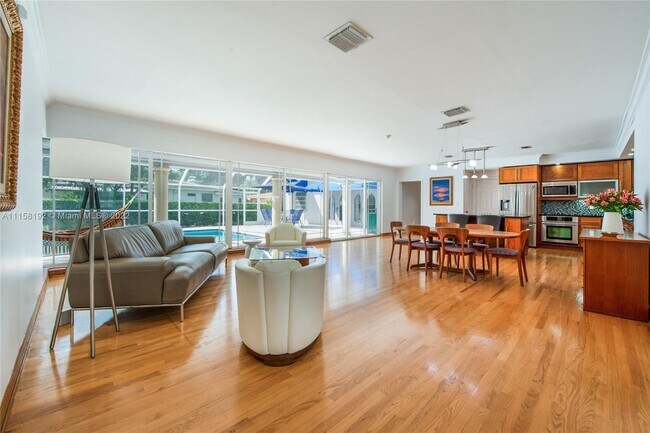 Foto del edificio - 1520 Miller Rd
