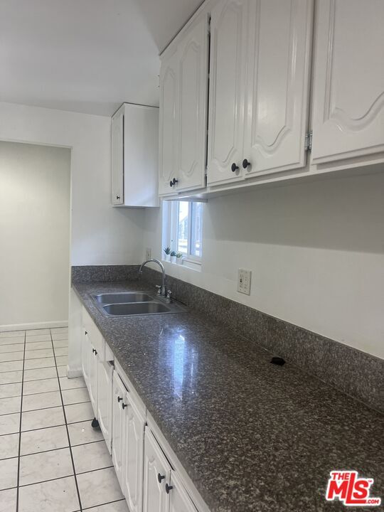 Foto del edificio - 6317 1/2 S Victoria Ave
