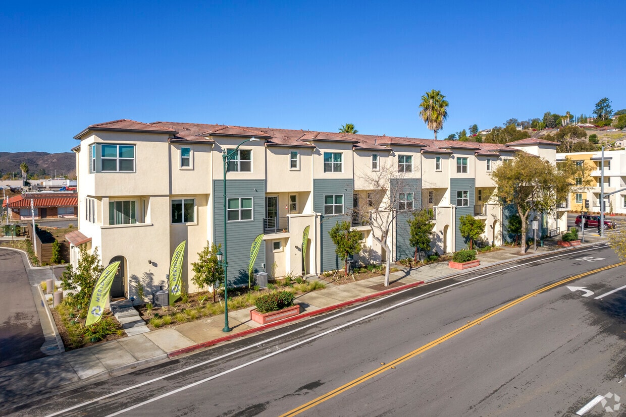 Metis Townhomes for Rent Poway, CA