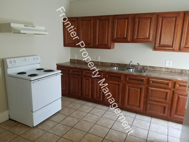 Foto del edificio - This Neighborhood and This Home Make for a...