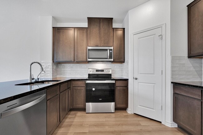 Foto del edificio - Charming 3 Bed 2.5 Bath Home in Tierra Buena with Community Amenities!