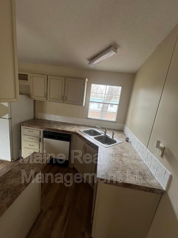 20 Pond View Rd, Winthrop, ME 04364 House Rental in Winthrop, ME