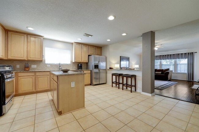 Building Photo - 21611 Gannet Peak Way