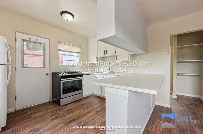 Foto del edificio - 550 Ritchey St