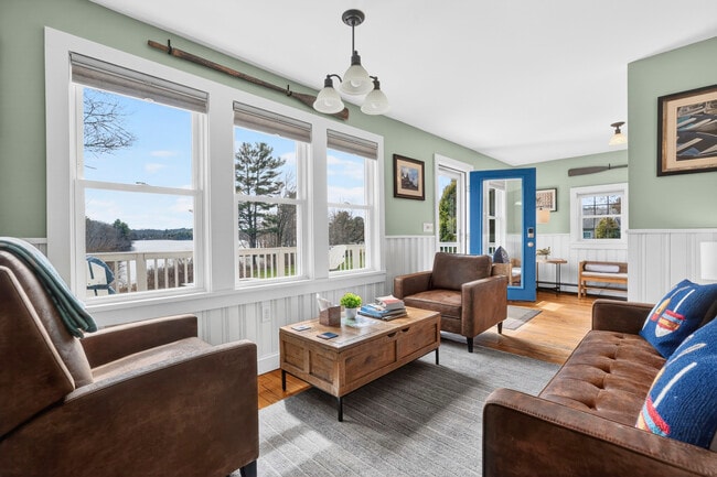 Building Photo - 693 Wiscasset Rd
