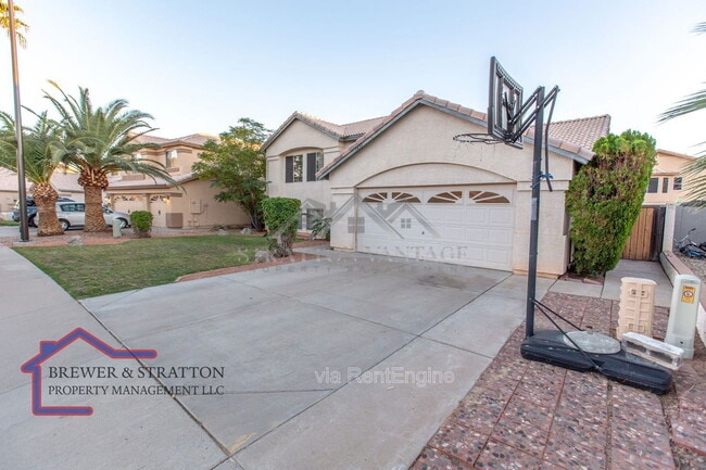 Building Photo - 1431 E Encinas Ave