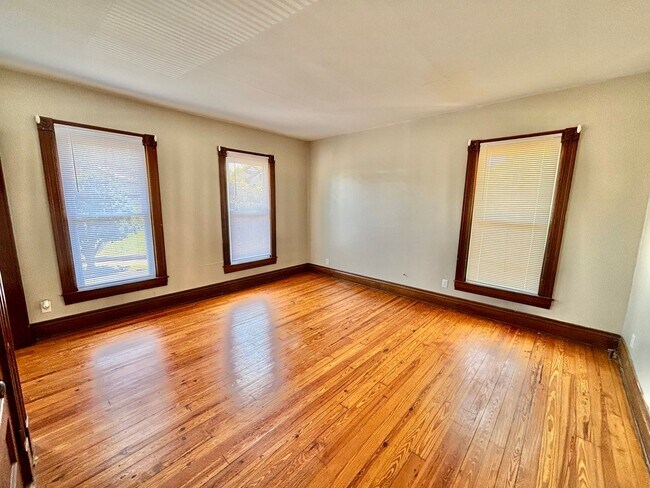 Foto del edificio - 2639 Northwestern Pkwy