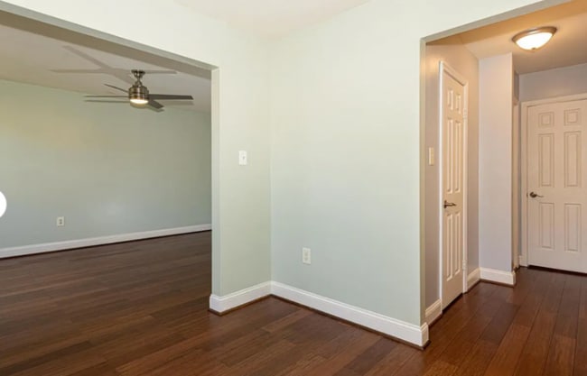 Photo - 1 Carriagepark Rd Townhome