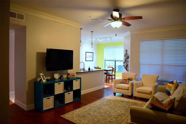Foto del edificio - 7701 Rialto Blvd